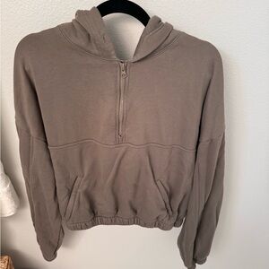 Alo Yoga Stadium Half Zip Hoodie size L olive